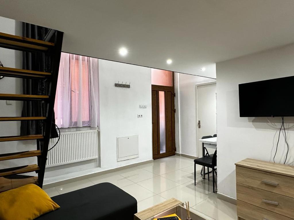 Apartament Studio Ultracentral Oradea Exterior foto